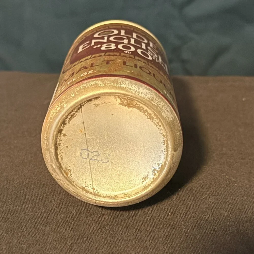 Olde English 800 Malt Liquor vintage beer can